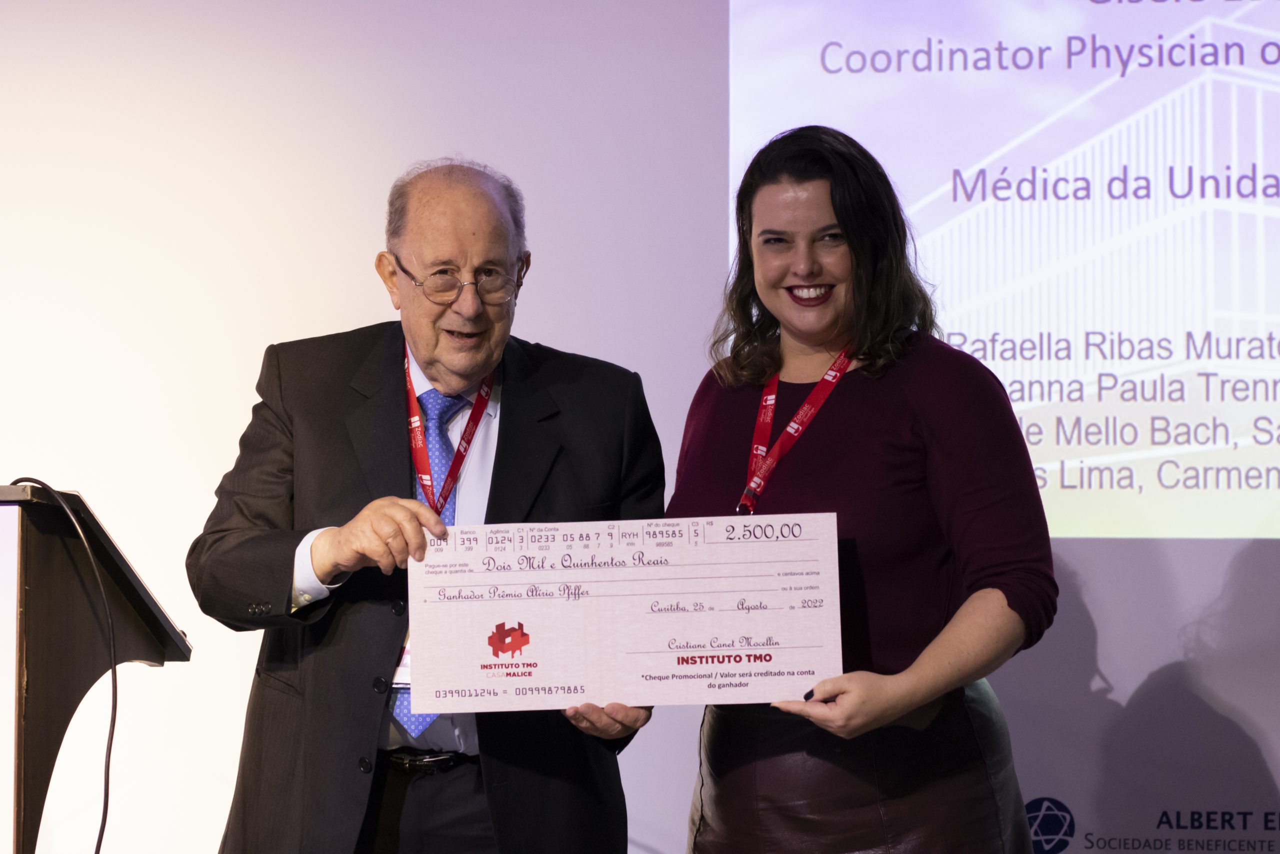 Entrega premio alirio pfiffer 2022